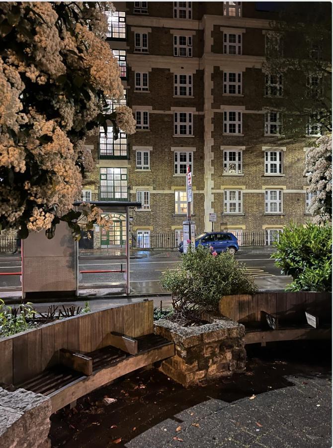 Tower Bridge! Immaculate One Bed London